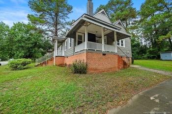 127 Buckingham Ave, Fayetteville, NC 28301