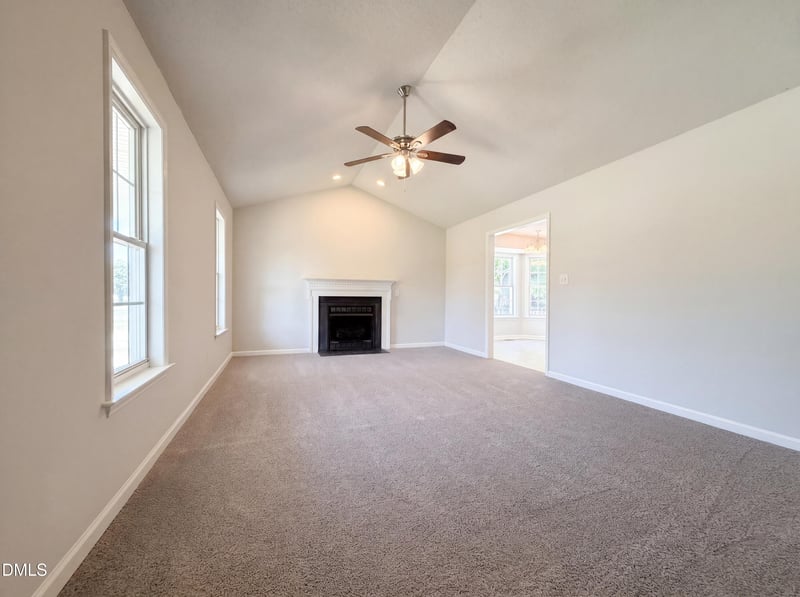 127 Carrie Dr, Archer Lodge, NC 27527
