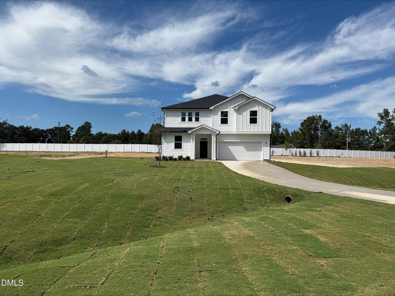 127 Caspian Ct, Lillington, NC 27546