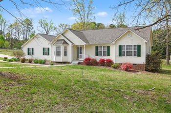 127 Churchill Downs Dr, Clayton, NC 27520