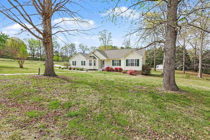 127 Churchill Downs Dr, Clayton, NC 27520