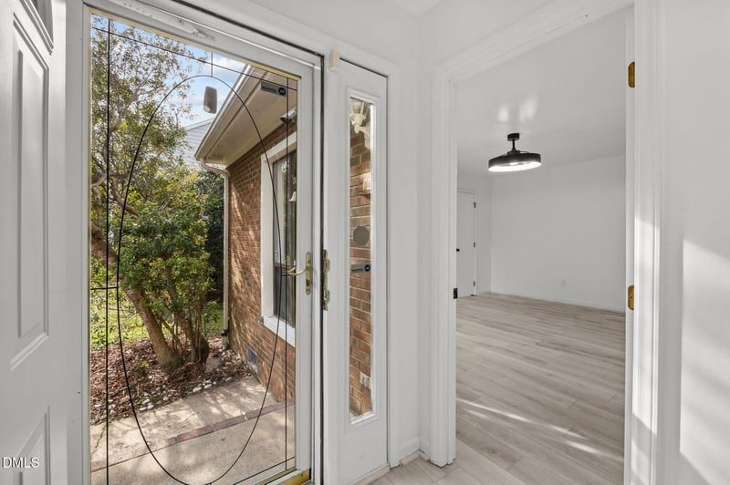 127 Clancy Cir, Cary, NC 27511