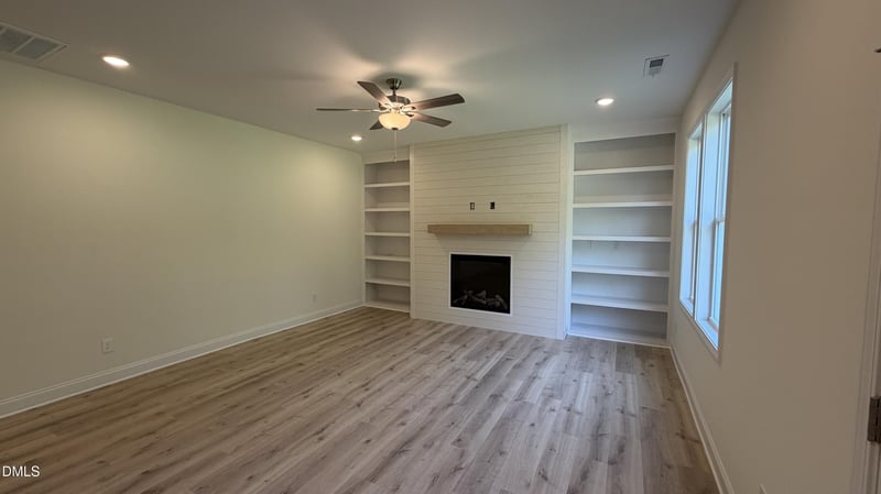 127 Cordgrass Ct, Smithfield, NC 27577