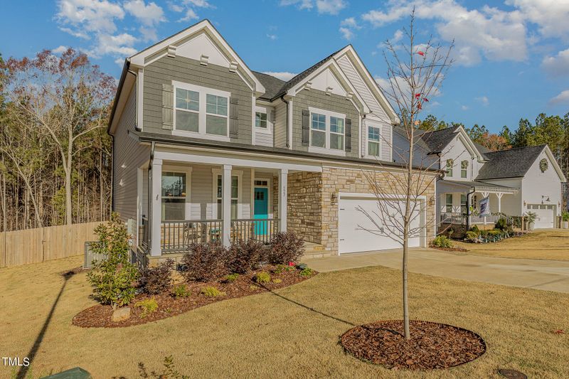 127 Echo Canyon Dr, Clayton, NC 27527