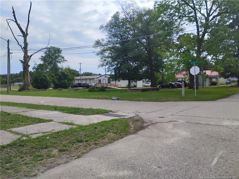 127 Foch St, Fayetteville, NC 28306