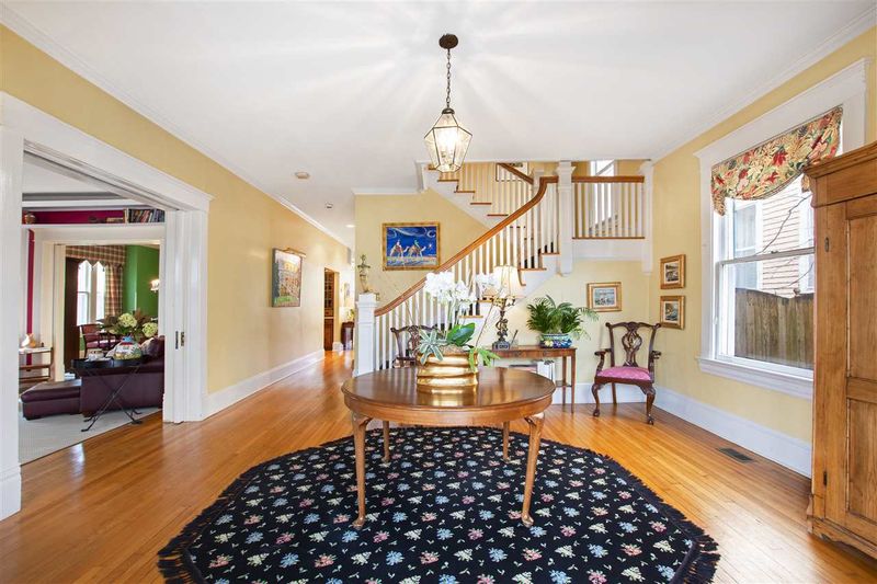 127 Hawthorne Rd, Raleigh, NC 27605