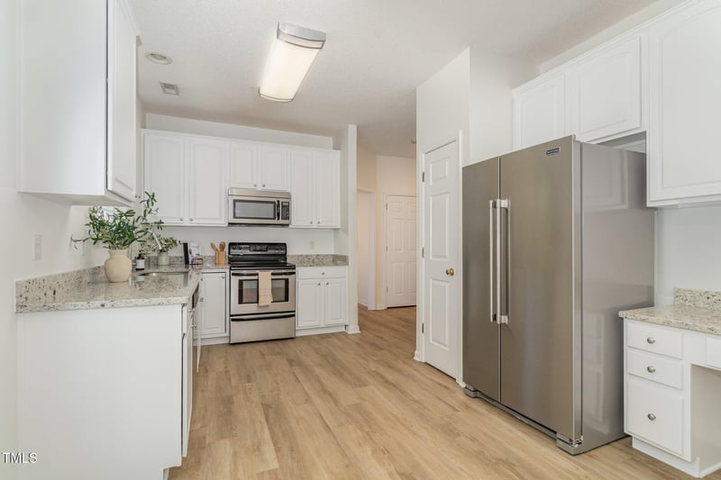 127 Hidden Springs Dr, Durham, NC 27703