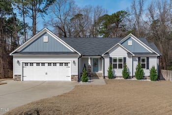 127 Landfall Ln, Smithfield, NC 27577