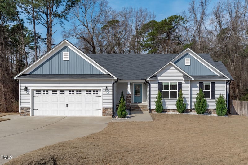 127 Landfall Ln, Smithfield, NC 27577