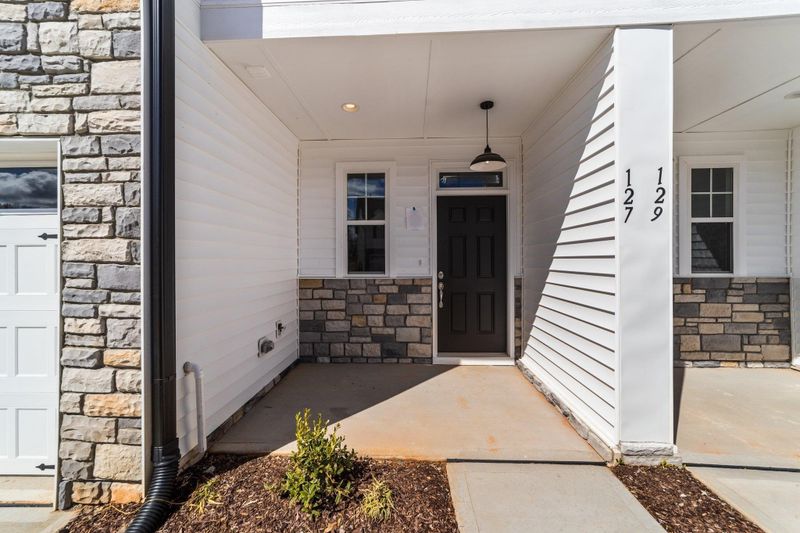 127 Mcdowell Ln, Mebane, NC 27302