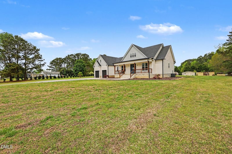 127 Morgan Dr, Zebulon, NC 27597