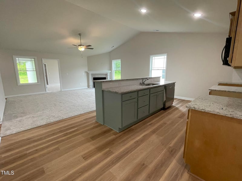 127 Oakfield Trace Dr, Four Oaks, NC 27524