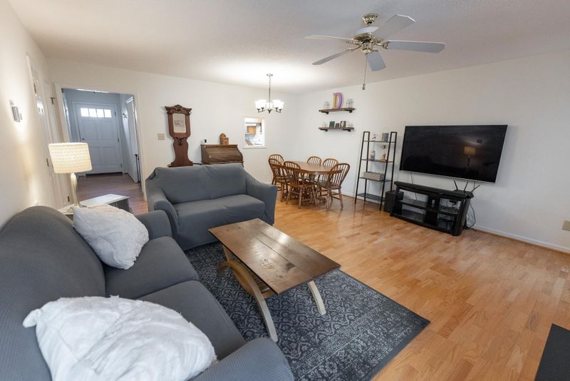 127 Riverwalk Cir, Cary, NC 27511