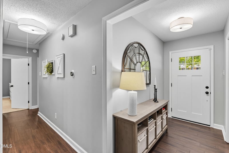 127 Shadowbrook Dr, Hillsborough, NC 27278