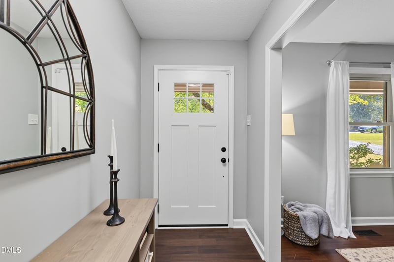 127 Shadowbrook Dr, Hillsborough, NC 27278