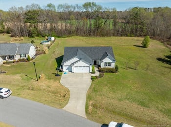 127 Sherrill Farm Dr, Benson, NC 27504