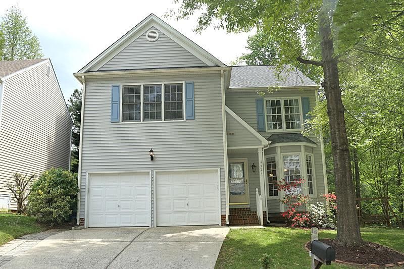 127 Solstice Cir, Cary, NC 27513