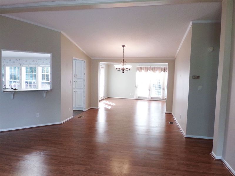 127 Sunray Dr, Clayton, NC 27520