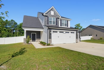 127 Thistle Ct, Sanford, NC 27332