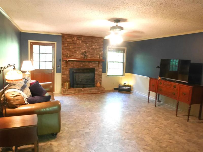12701 Adams Cir, Raleigh, NC 27603