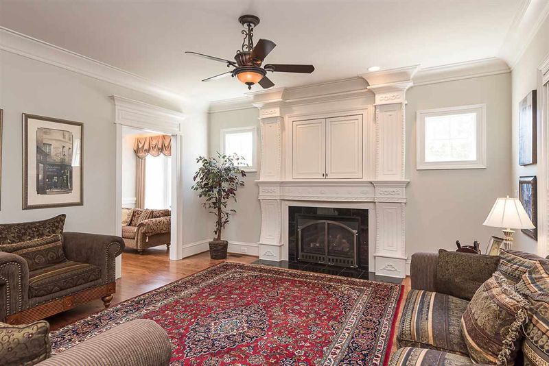 12701 Topiary Ct, Raleigh, NC 27614