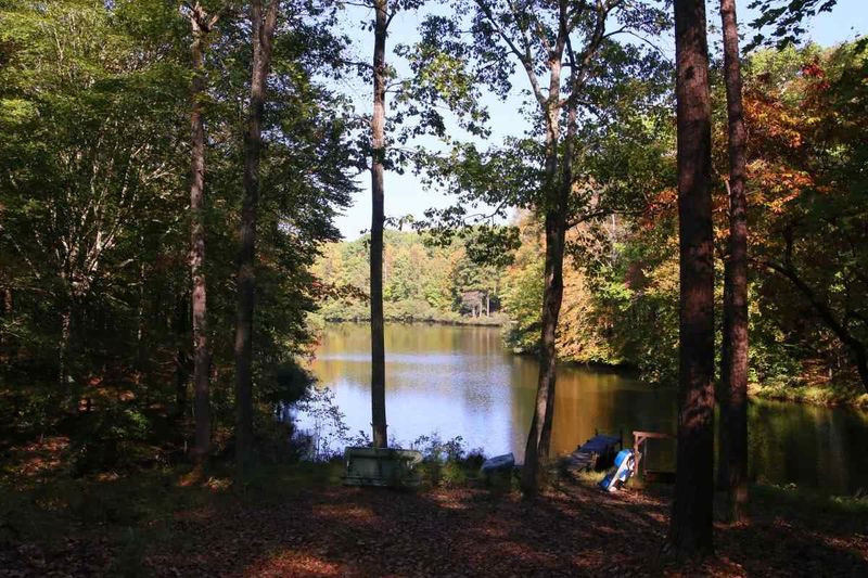 12704 Raven Ridge Rd, Raleigh, NC 27614