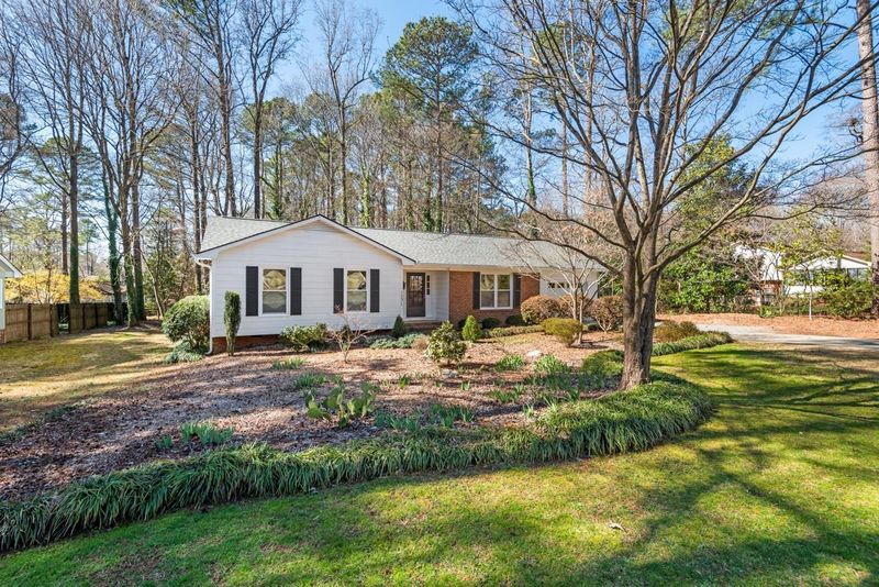 1271 Tarbert Dr, Cary, NC 27511
