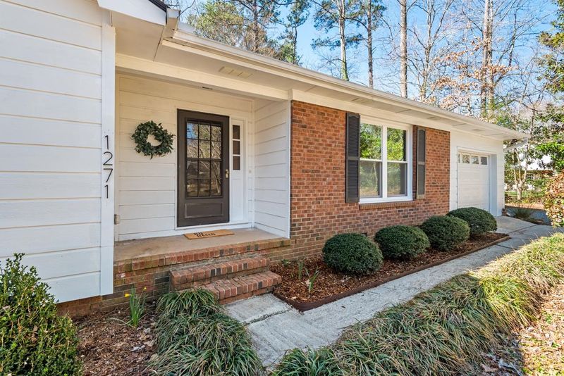 1271 Tarbert Dr, Cary, NC 27511