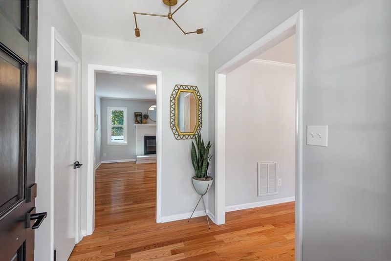 1271 Tarbert Dr, Cary, NC 27511