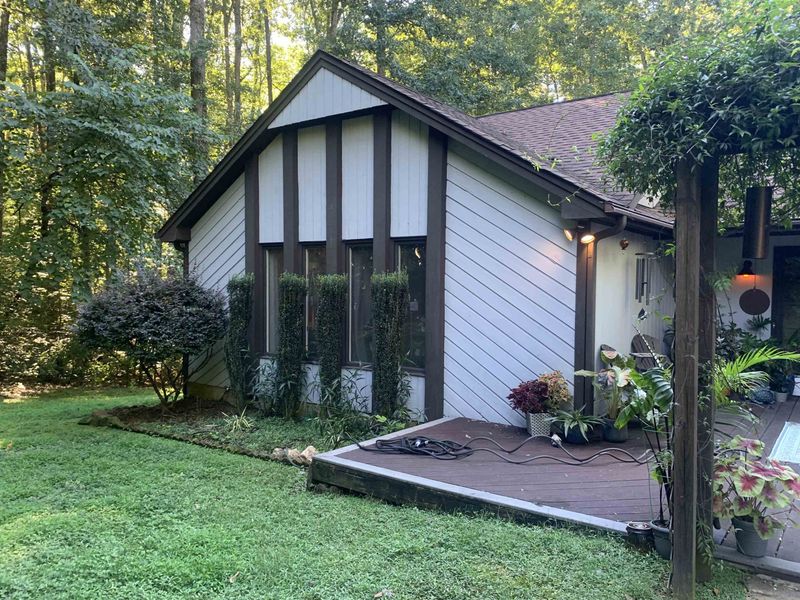 12712 Timberlane Ct, Raleigh, NC 27613