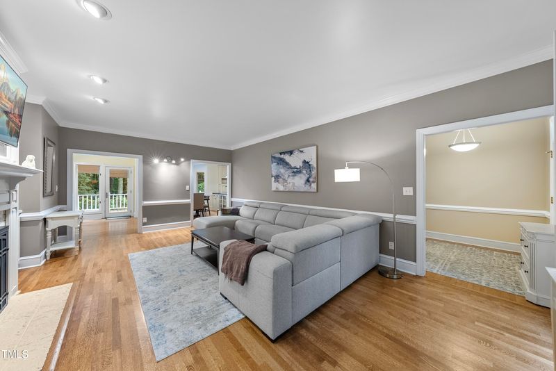 12713 Waterman Dr, Raleigh, NC 27614