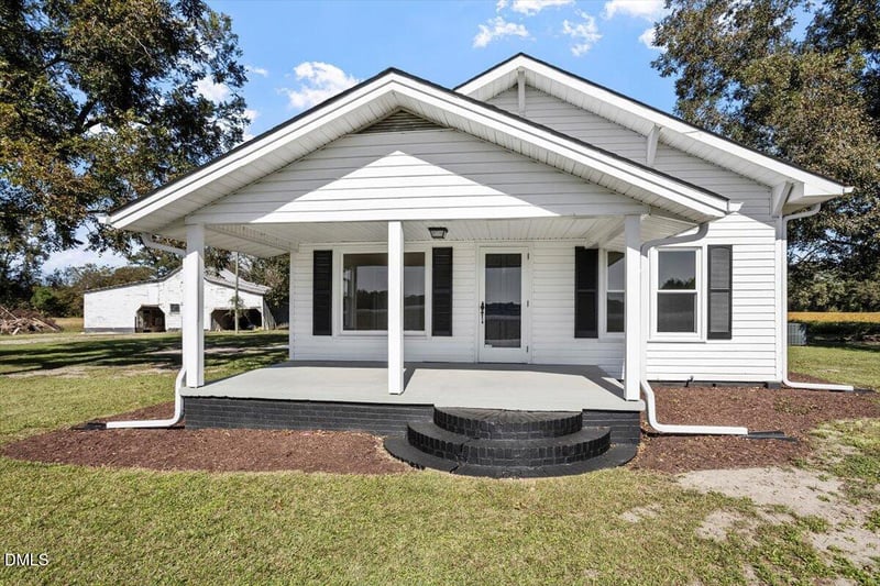 1273 Brinkley Rd, Dunn, NC 28334