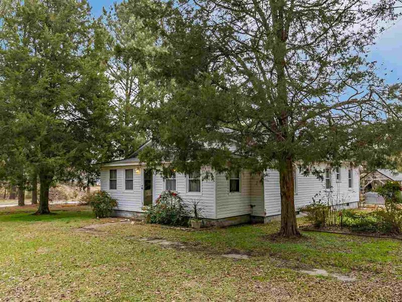 1273 Nc 96 Hw, Youngsville, NC 27596