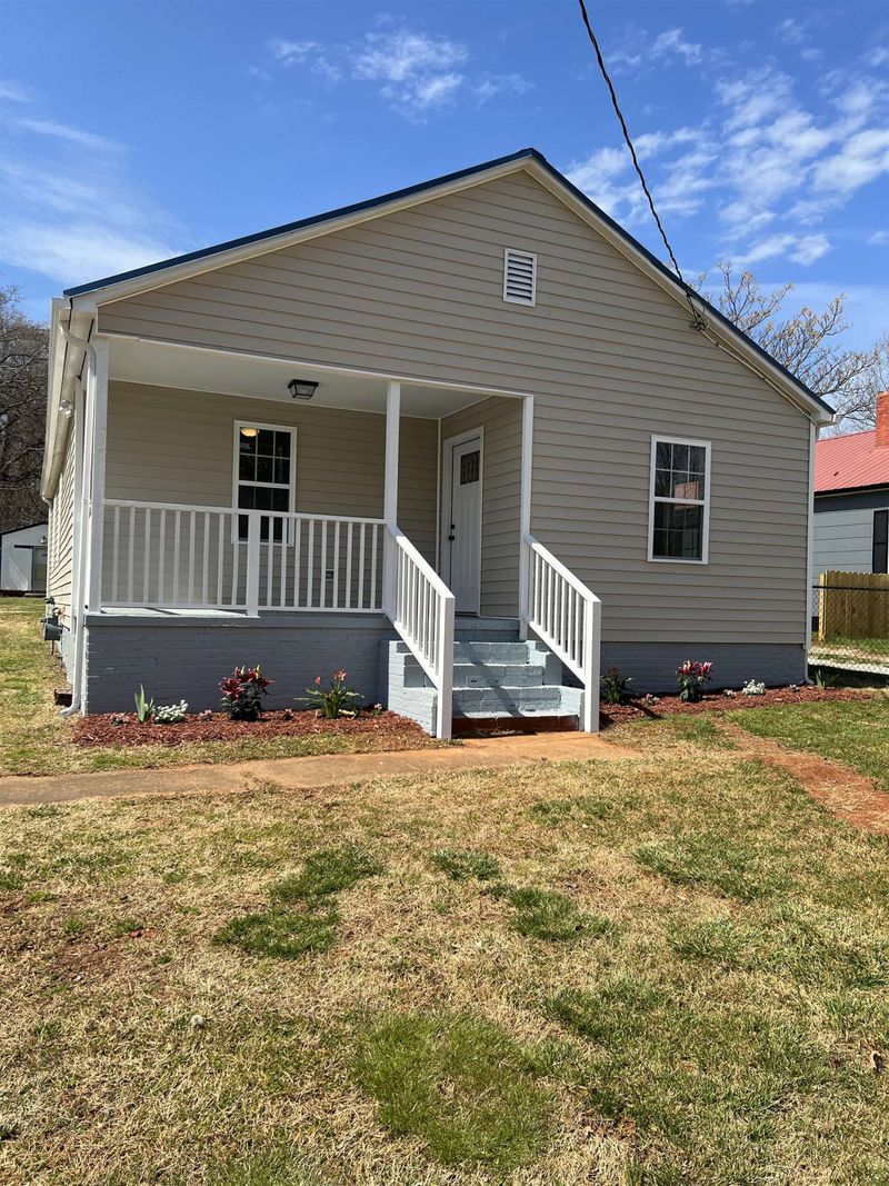 1273 Pointer St, Roxboro, NC 27573