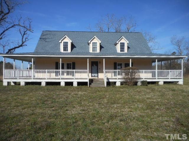 12742 Raleigh Rd, Benson, NC 27504