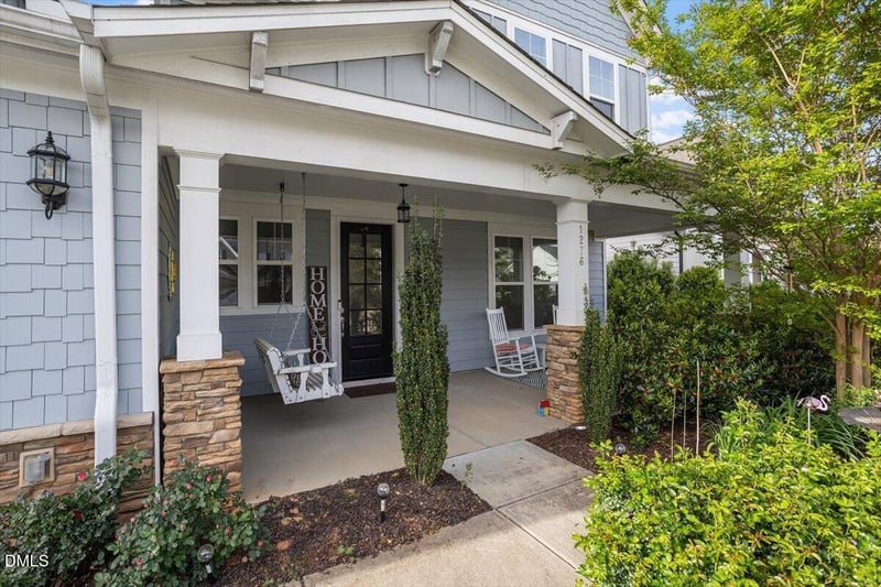 1276 Dairy Glen Dr, Fuquay Varina, NC 27526