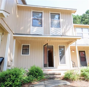 1276 Forest Dr, Fayetteville, NC 28303