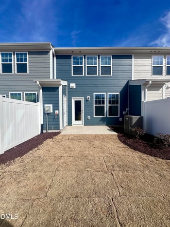 1277 Hammond Dr, Mebane, NC 27302