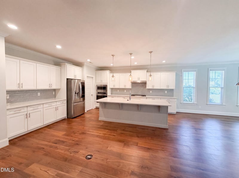 1279 Dairy Glen Dr, Fuquay Varina, NC 27526