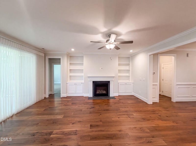 1279 Dairy Glen Dr, Fuquay Varina, NC 27526