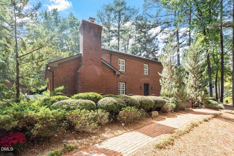 128 Ammons Dr, Raleigh, NC 27609
