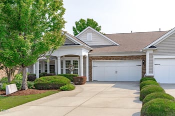 128 Arvind Oaks Cir, Cary, NC 27519