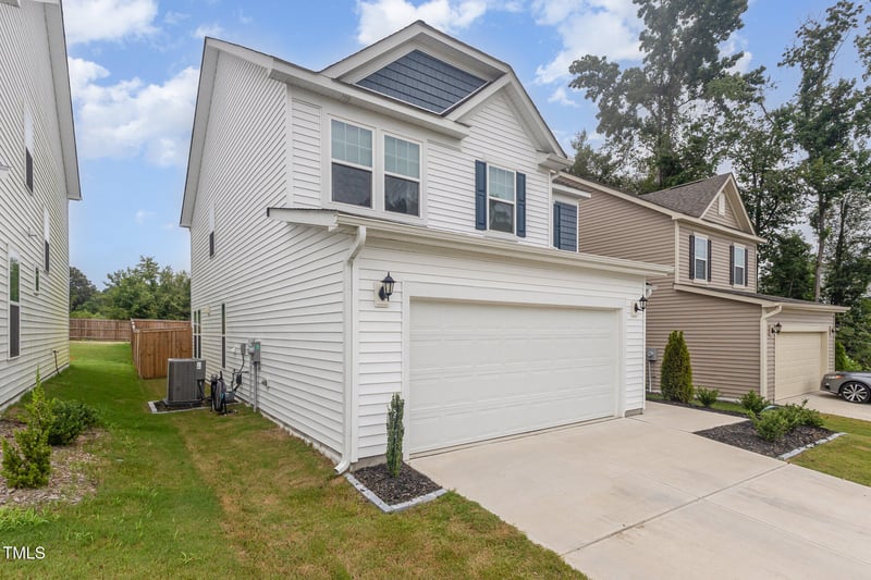 128 Begonia St, Angier, NC 27501