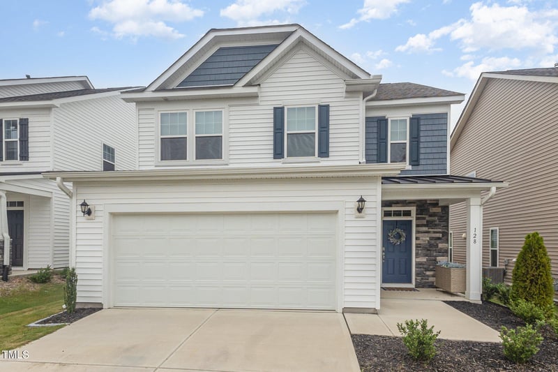 128 Begonia St, Angier, NC 27501