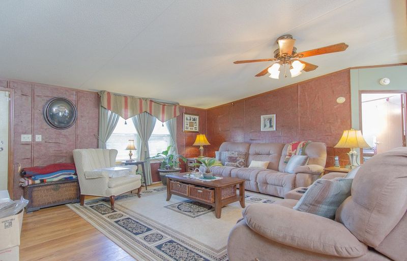 128 Berringer Ln, Garner, NC 27529