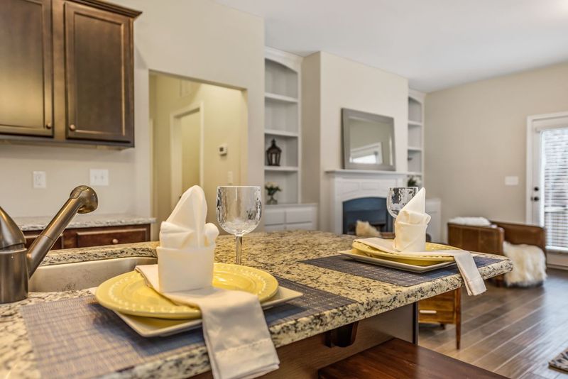 128 Bobby Ray Ct, Clayton, NC 27527