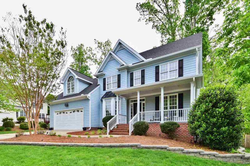 128 Buckhurst Dr, Cary, NC 27513