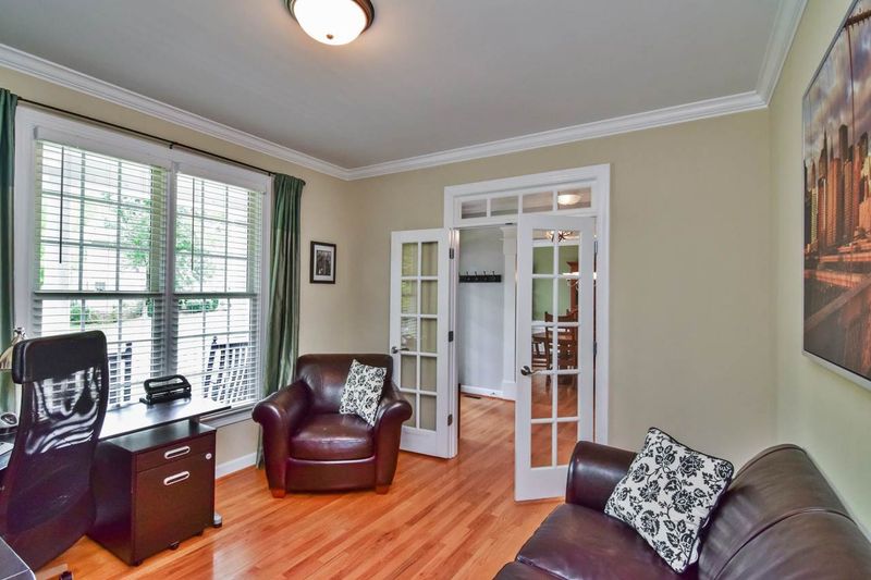 128 Buckhurst Dr, Cary, NC 27513