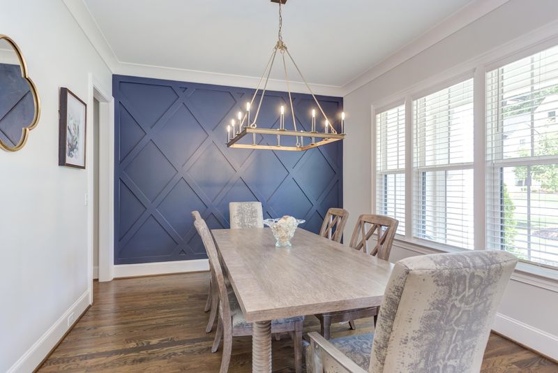 128 Burgundy Ln, Chapel Hill, NC 27516