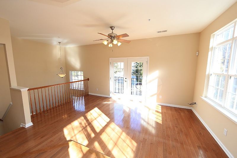 128 Cabernet Dr, Chapel Hill, NC 27516